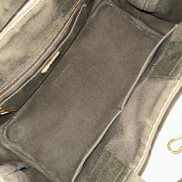 ❌SOLD❌ Prada Canapa Canvas small - Picture 5 of 11